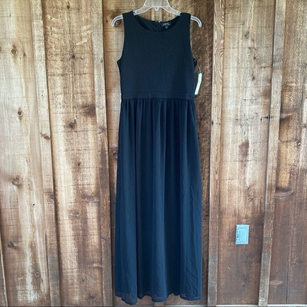 Tahari Knit Jersey Sleeveless Gathered Flowy Chiffon Black Round Neck Maxi Dress
